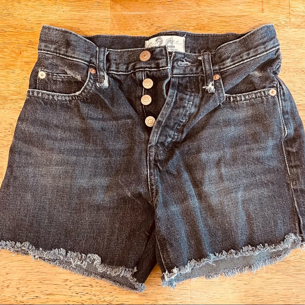 Free People - we the free size 24 Black Jean shorts